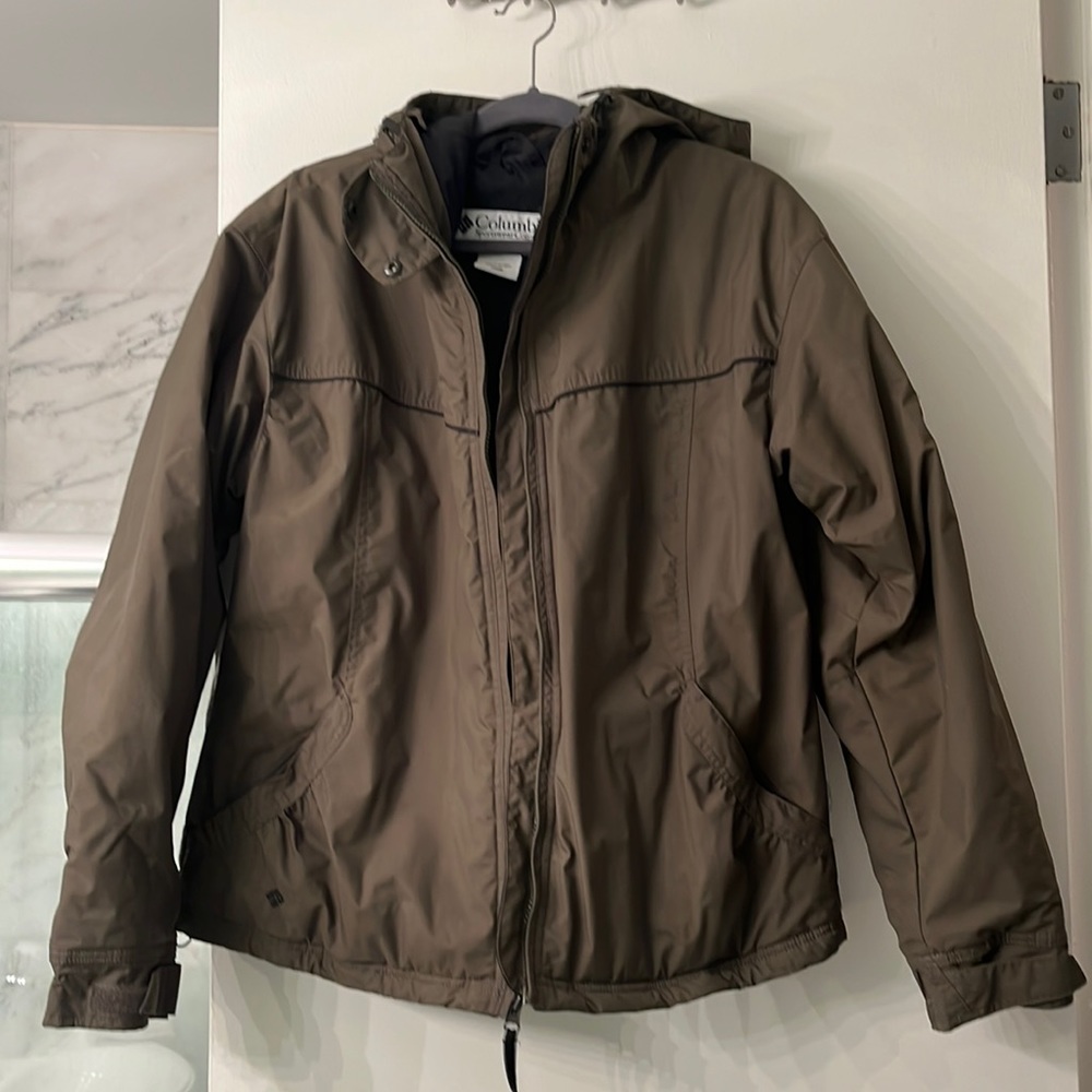 Women’s Columbia snow/winter jacket